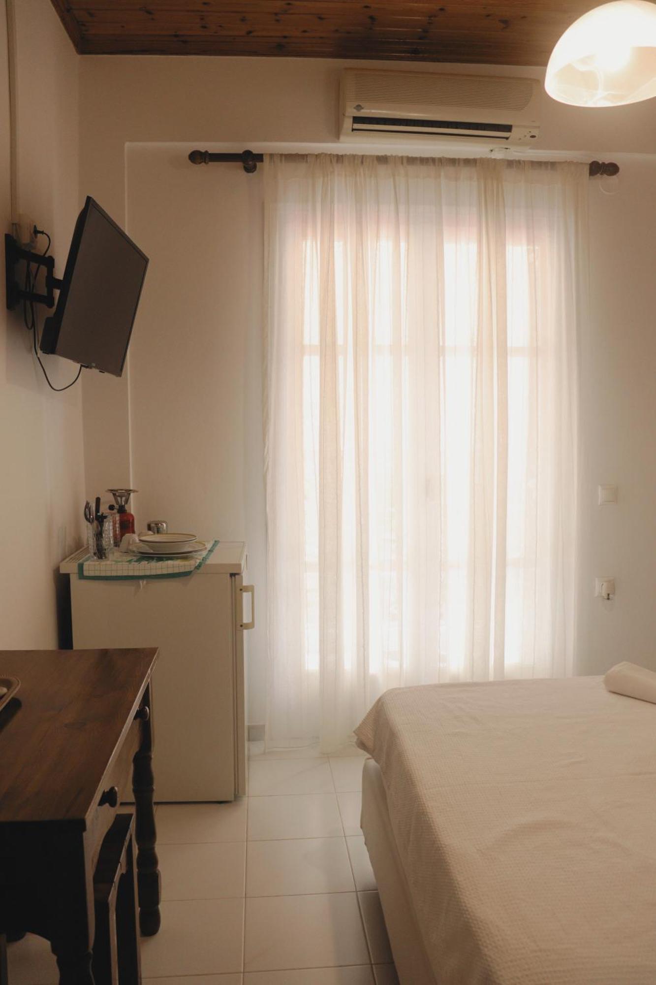 Kondilw Rooms Kalamítsi Buitenkant foto