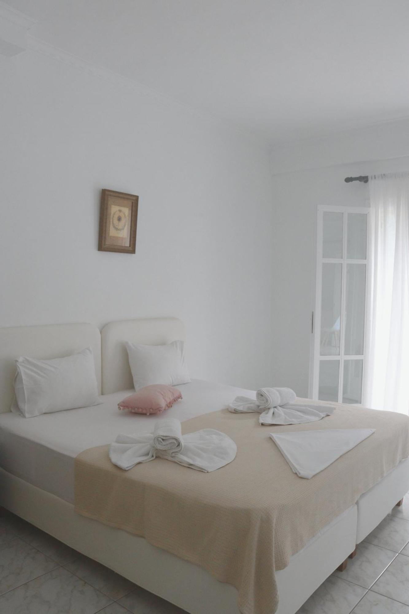 Kondilw Rooms Kalamítsi Buitenkant foto